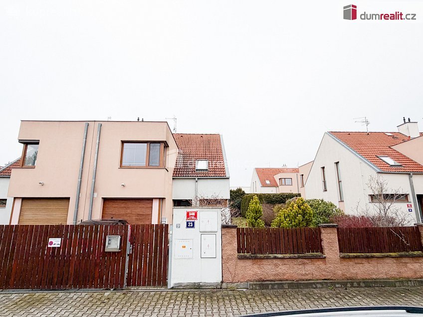 Pronájem  rodinného domu 180 m^2 Za sadem, Praha-Březiněves 