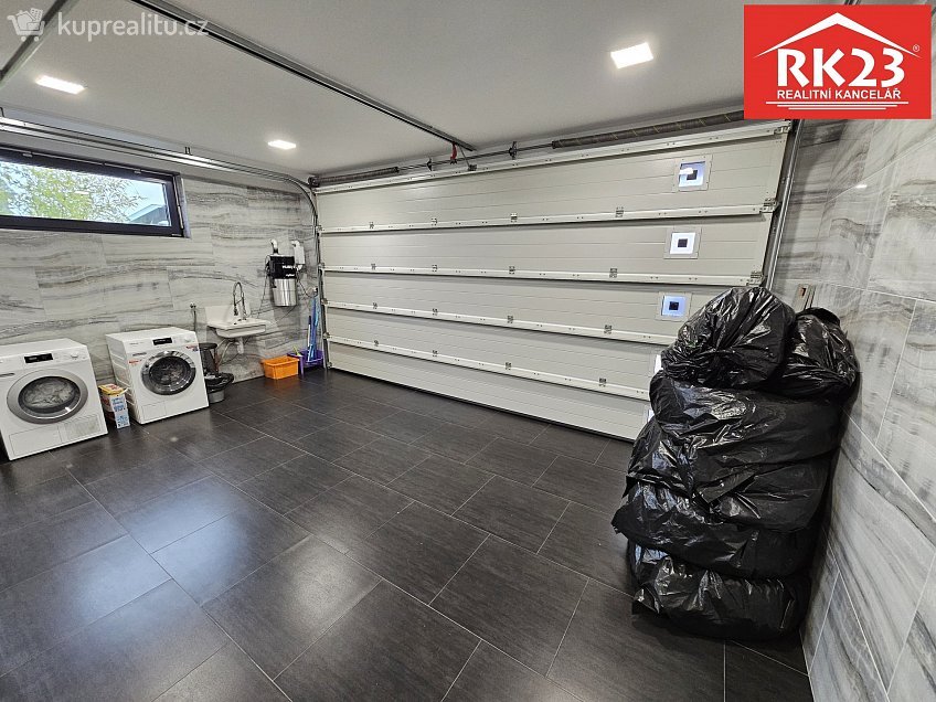 Prodej  rodinného domu 187 m^2 Ke Knížáku 487, Velká Hleďsebe 