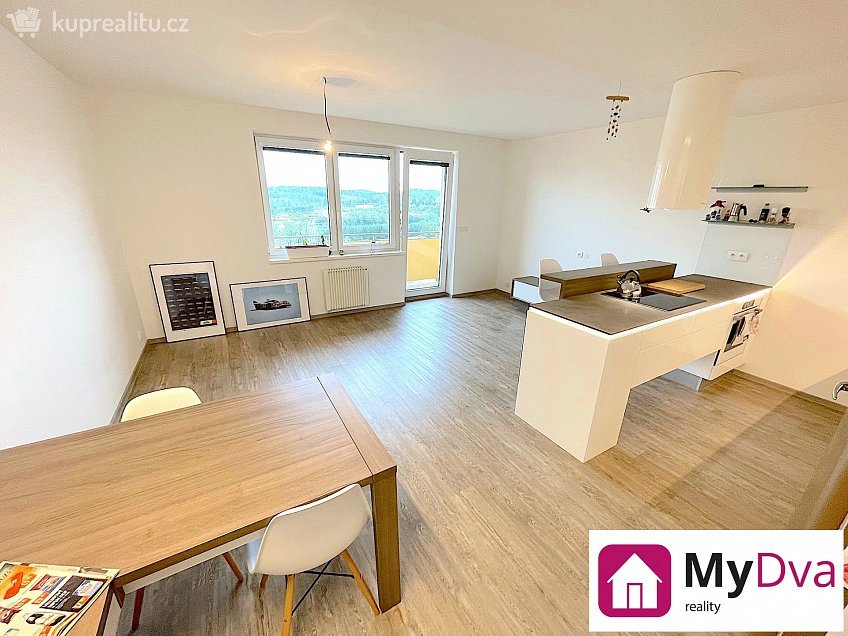 Pronájem bytu 3+kk 81 m^2 Zelená, Velké Meziříčí 