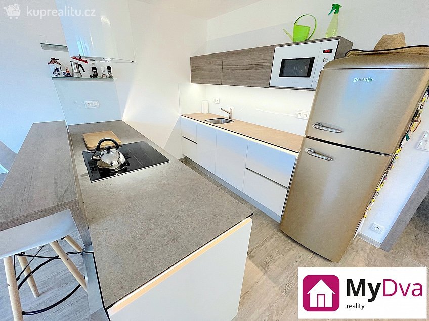Pronájem bytu 3+kk 81 m^2 Zelená, Velké Meziříčí 