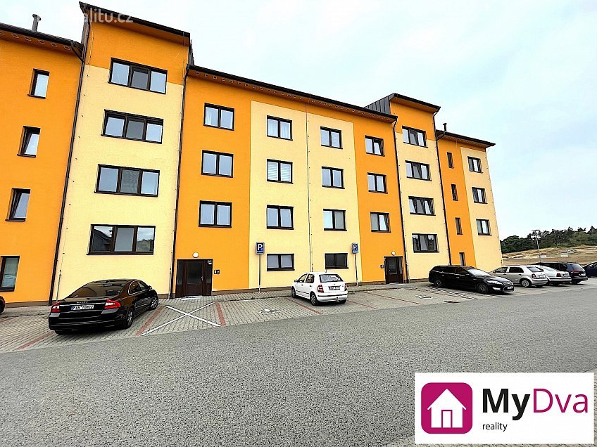 Pronájem bytu 3+kk 81 m^2 Zelená, Velké Meziříčí 