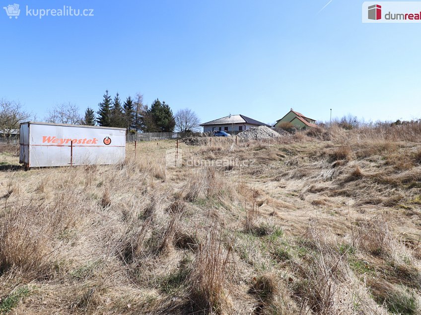 Prodej  stavebního pozemku 571 m^2 Nová Role, Nová Role 