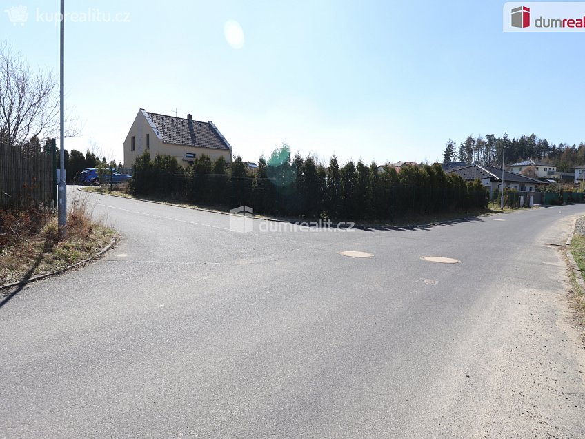 Prodej  stavebního pozemku 571 m^2 Nová Role, Nová Role 