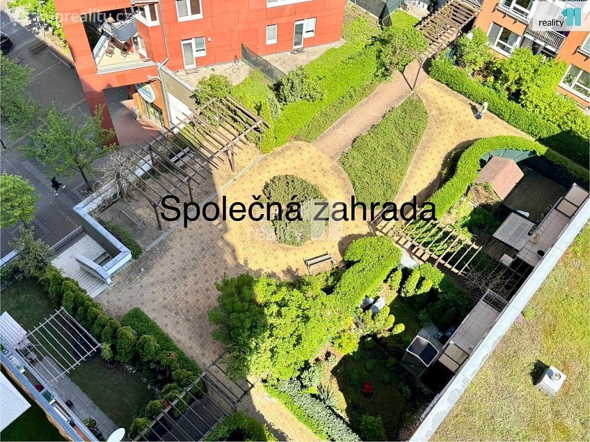 Pronájem bytu 3+kk 76 m^2 Pod Harfou, Praha 9 