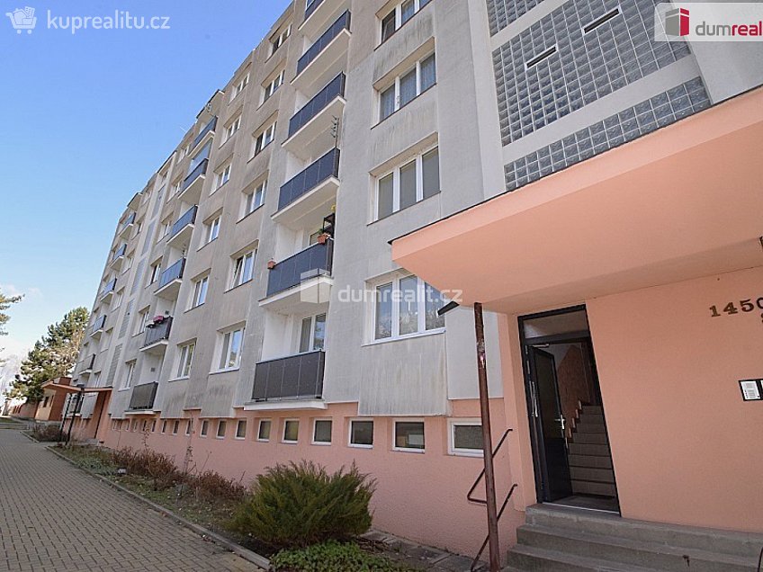 Prodej bytu 2+1 55 m^2 Rumunská, Čelákovice 