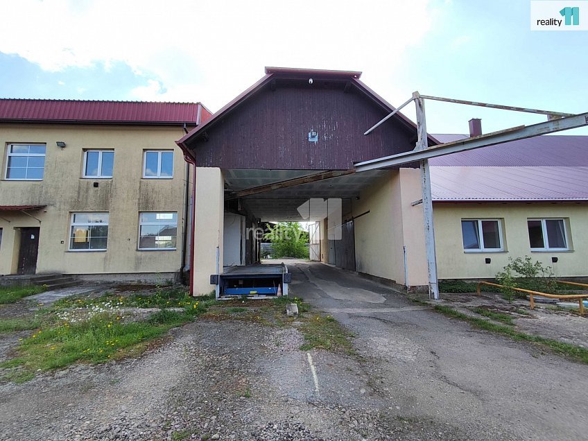Pronájem  skladu 181 m^2 Smidary, Smidary 