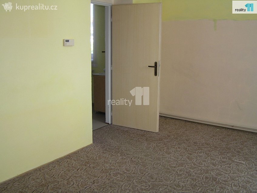 Prodej bytu 2+1 49 m^2 U Kapličky, Sušice 