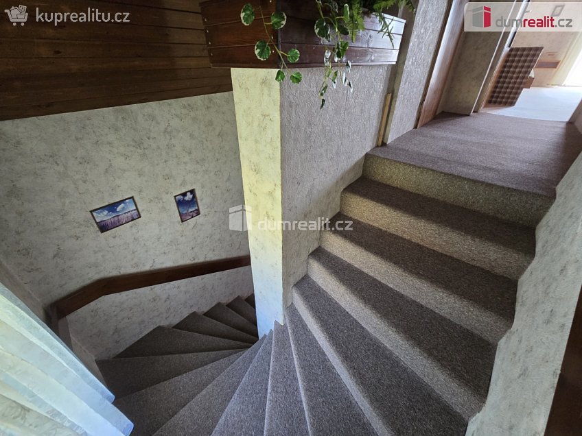 Prodej  rodinného domu 230 m^2 Trubská, Hlásná Třebaň 