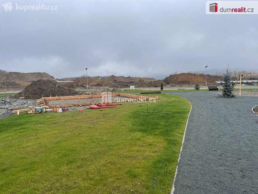 Prodej  stavebního pozemku 1090 m^2 Trnová, Trnová 