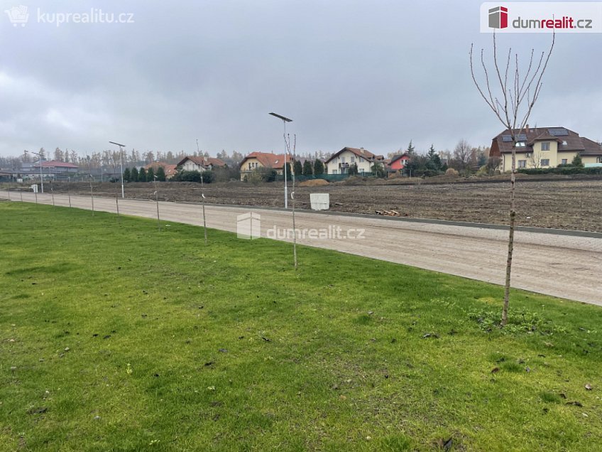 Prodej  stavebního pozemku 1090 m^2 Trnová, Trnová 