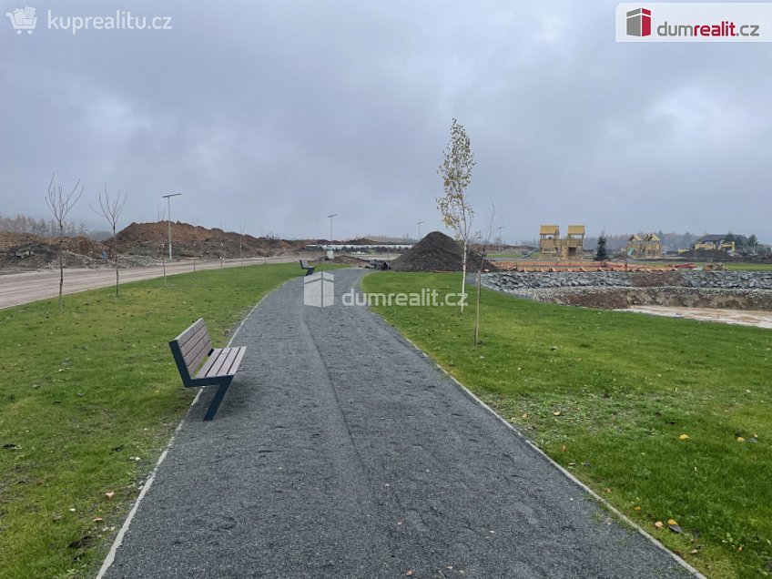 Prodej  stavebního pozemku 1090 m^2 Trnová, Trnová 