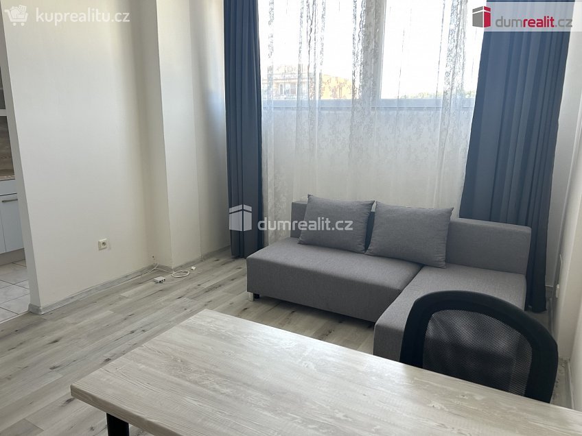 Pronájem bytu 3+kk 65 m^2 náměstí Míru, Zruč nad Sázavou 