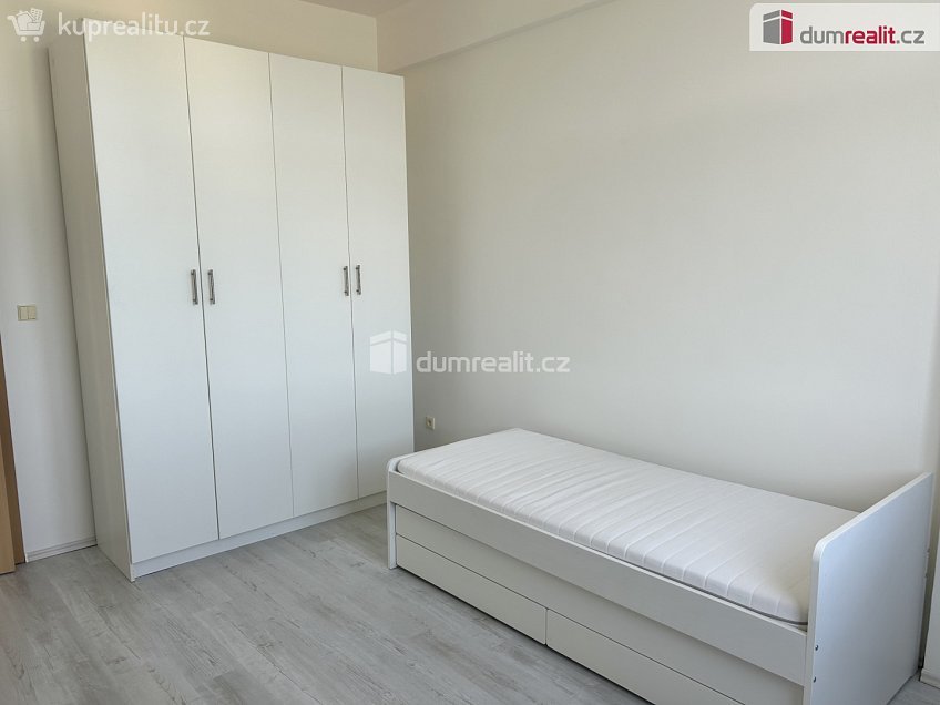 Pronájem bytu 3+kk 65 m^2 náměstí Míru, Zruč nad Sázavou 