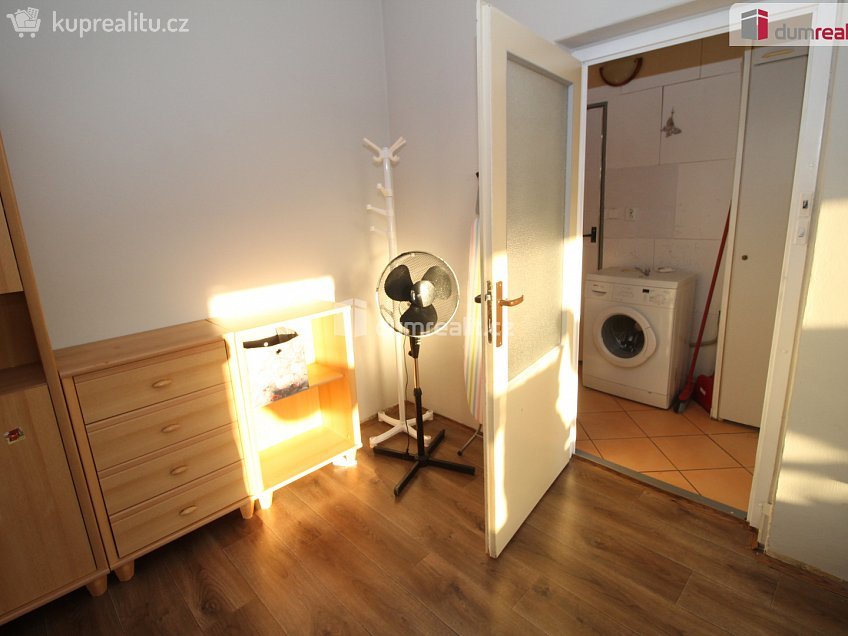 Pronájem bytu 2+kk 44 m^2 Konečná, Karlovy Vary 