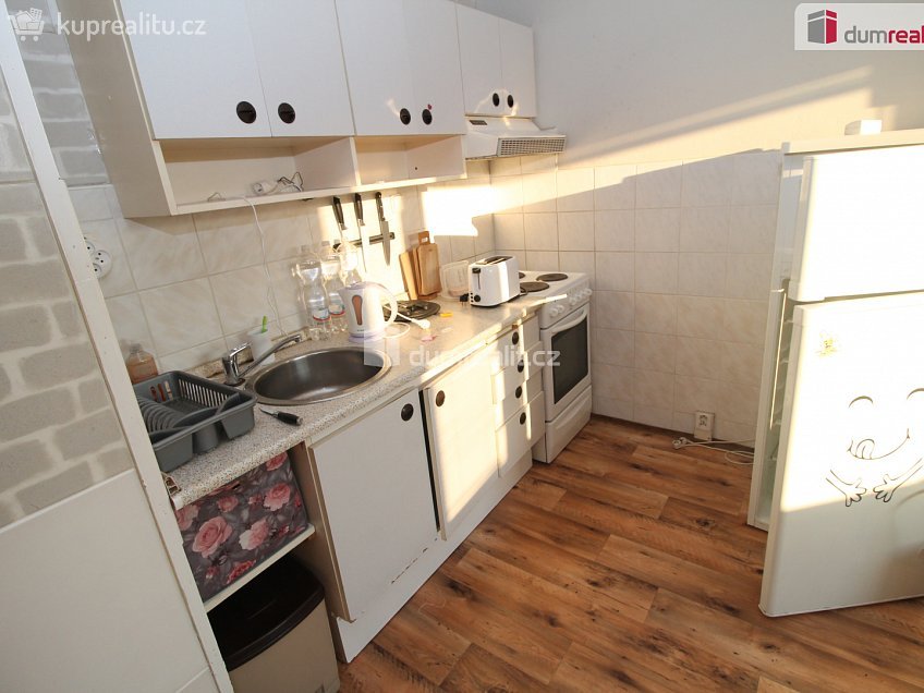 Pronájem bytu 2+kk 44 m^2 Konečná, Karlovy Vary 