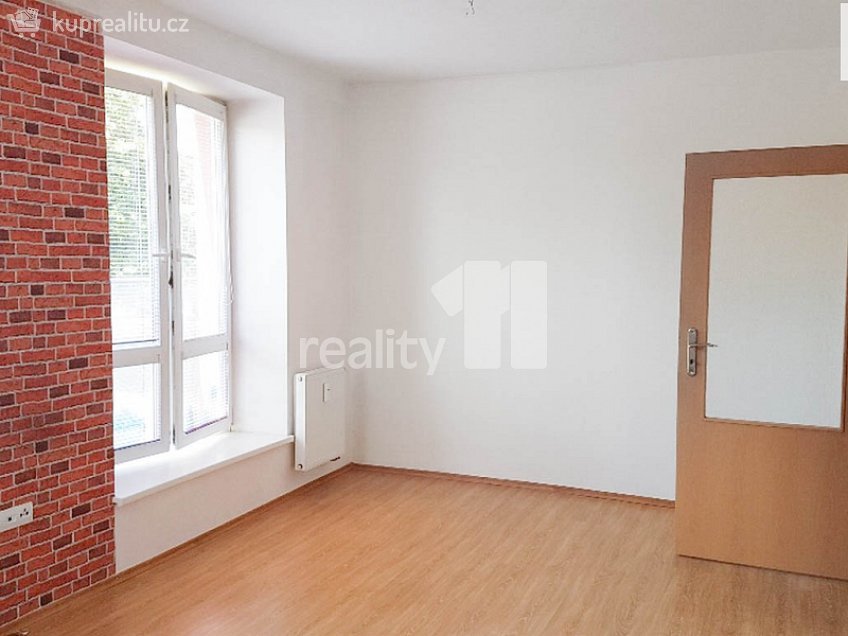 Pronájem bytu 2+kk 45 m^2 Wolkerova, Hulín 