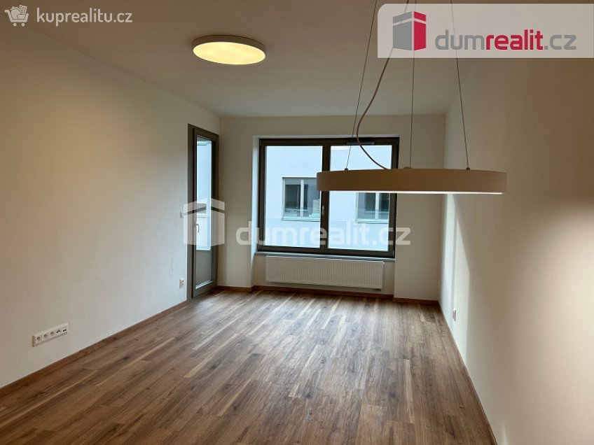 Pronájem bytu 2+kk 51 m^2 5. května, Kolín 