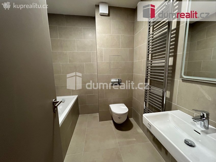 Pronájem bytu 2+kk 51 m^2 5. května, Kolín 