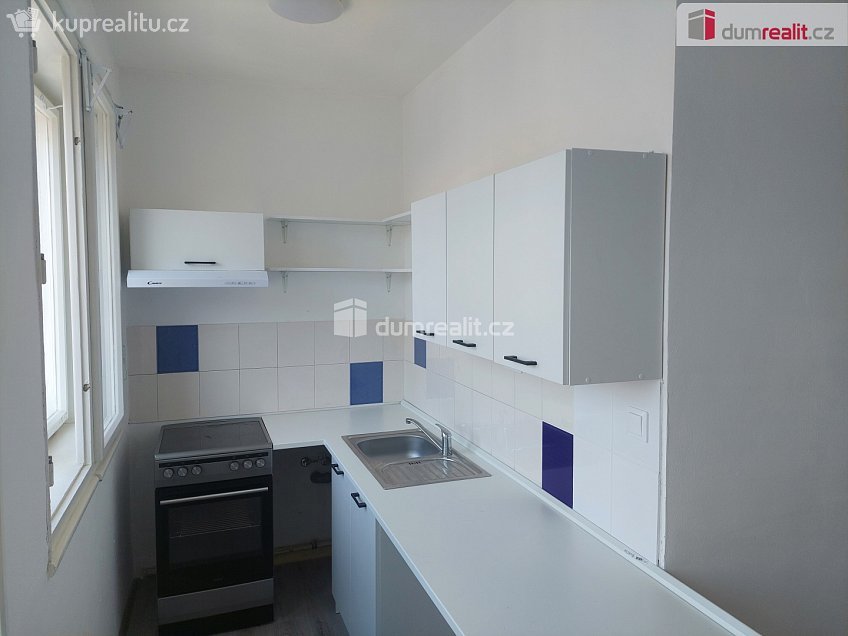 Pronájem bytu 1+kk 37 m^2 Škroupova, Plzeň 