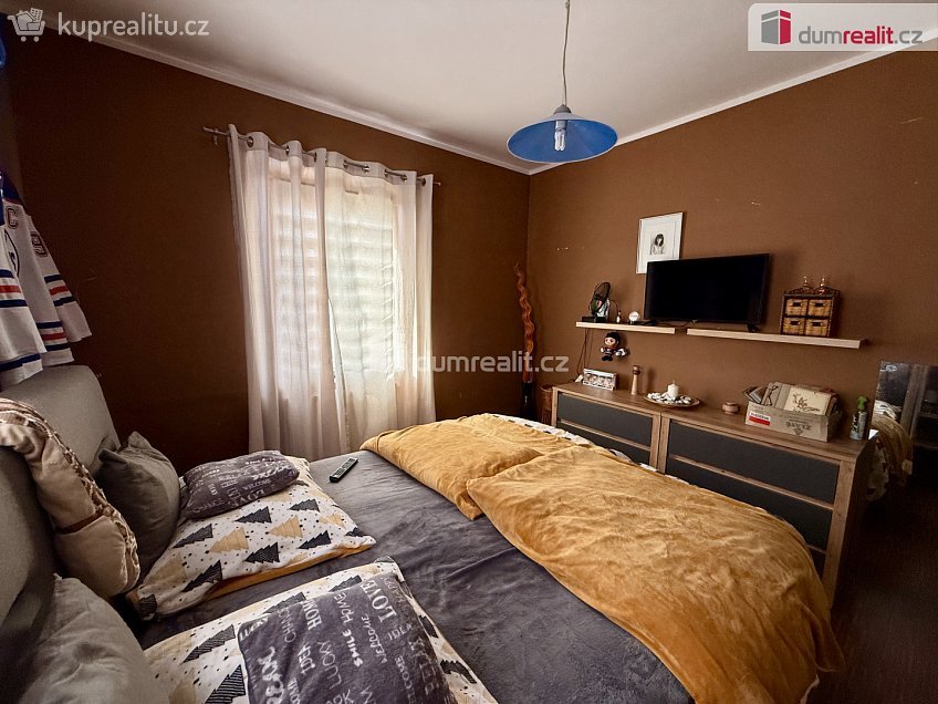Prodej  rodinného domu 135 m^2 Dolní Žandov, Dolní Žandov 
