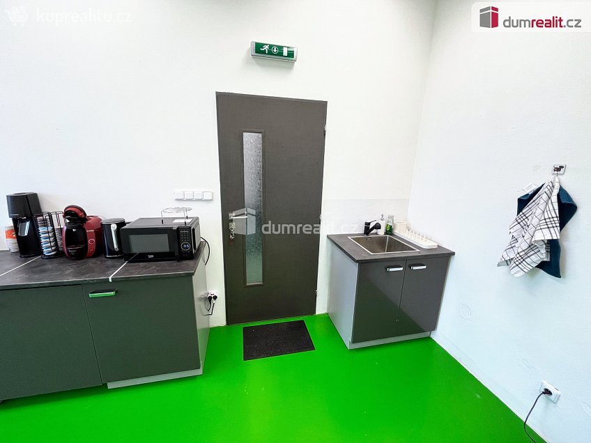 Pronájem  kanceláře 36 m^2 Města Mayen, Uherské Hradiště 