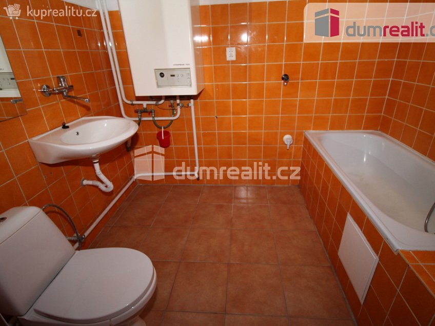 Pronájem bytu 2+1 74 m^2 Ruská, Mariánské Lázně 
