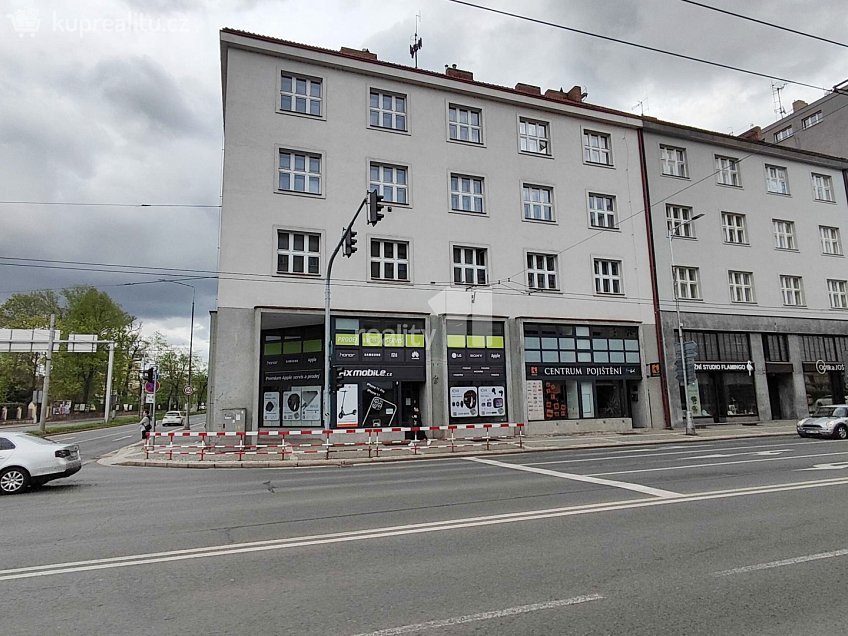 Pronájem  obchodních prostor 186 m^2 Střelecká, Hradec Králové 