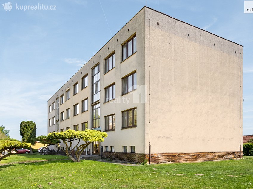 Prodej bytu 3+1 78 m^2 Sadová, Týnec nad Labem 
