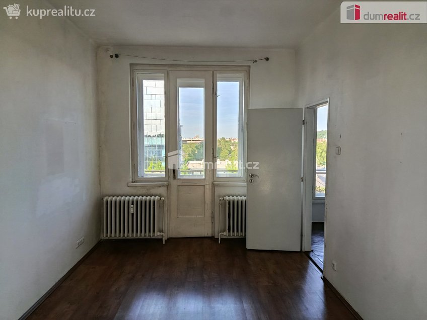 Pronájem bytu 2+kk 60 m^2 Jankovcova, Praha 7 
