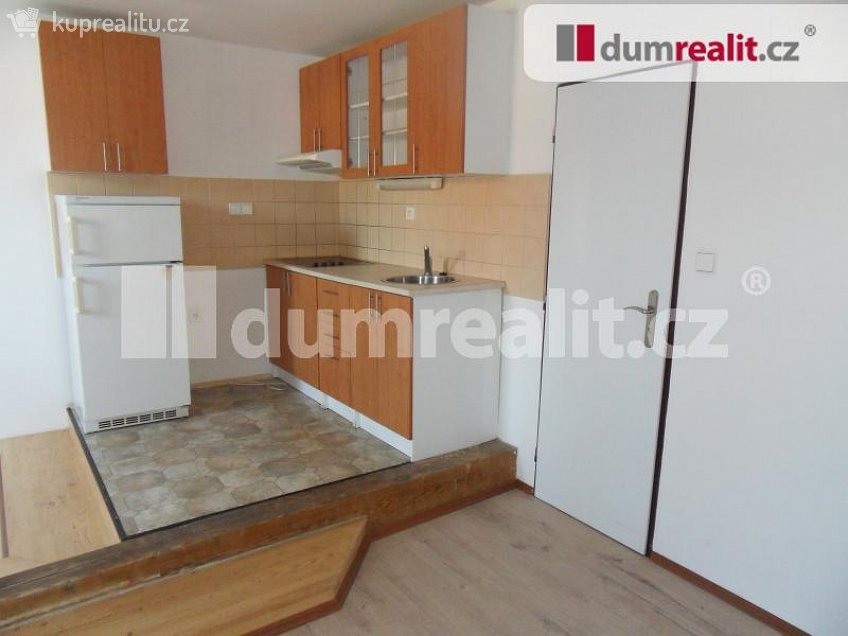 Pronájem bytu 2+kk 60 m^2 Jindřicha Plachty, Praha 5 