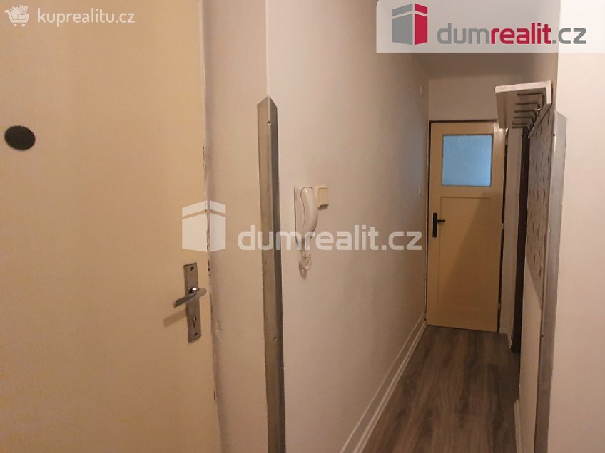Pronájem bytu 2+1 54 m^2 Mikoláše Alše, Kolín 
