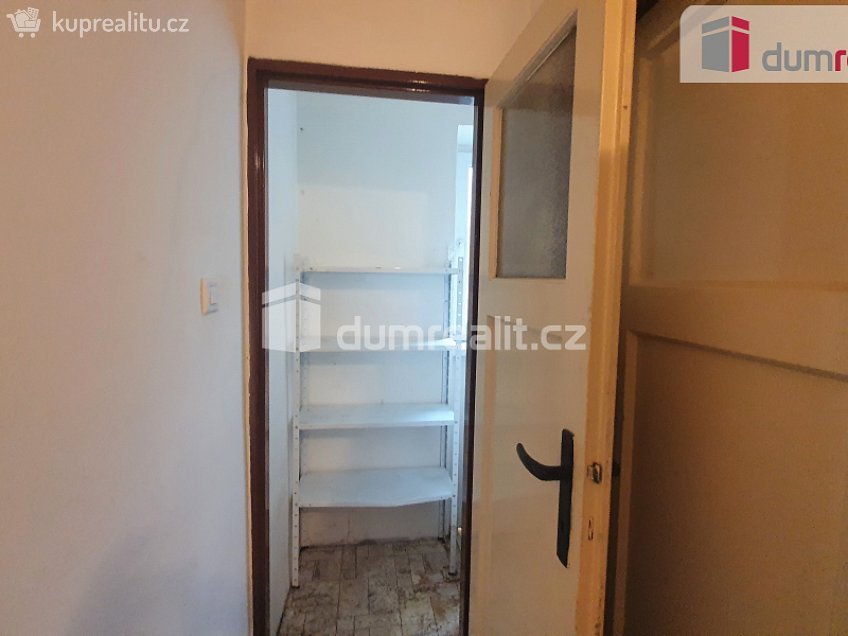 Pronájem bytu 2+1 54 m^2 Mikoláše Alše, Kolín 