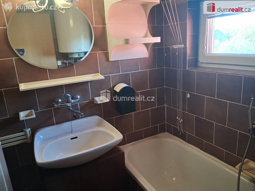 Prodej  rodinného domu 280 m^2 Nad Fojstvím, Zubří 