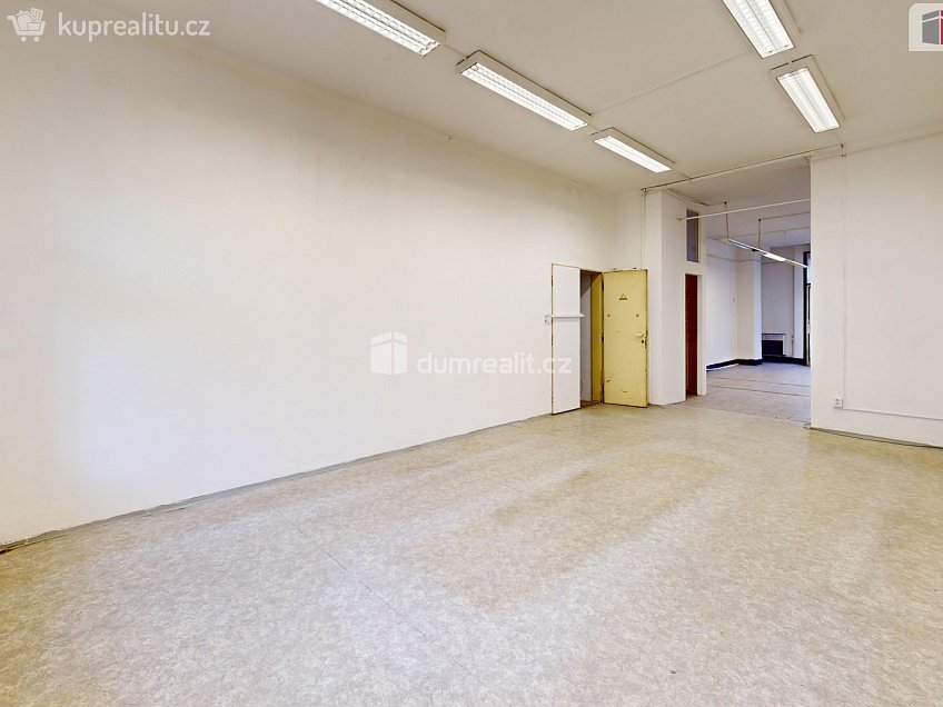 Pronájem  obchodních prostor 75 m^2 Olomoucká, Opava 