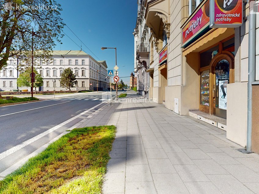 Pronájem  obchodních prostor 75 m^2 Olomoucká, Opava 
