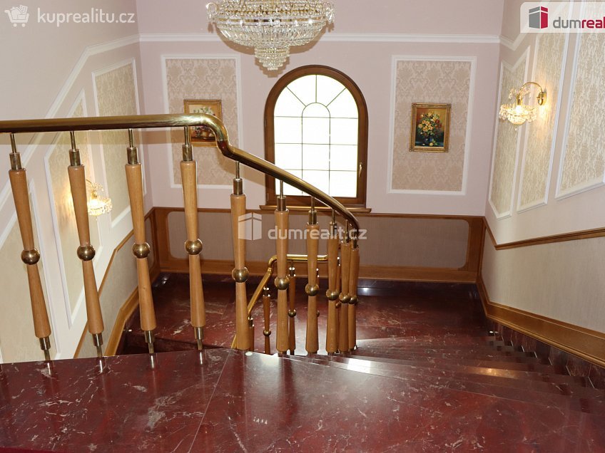 Pronájem  obchodních prostor 16 m^2 Bratislavská, Hustopeče 