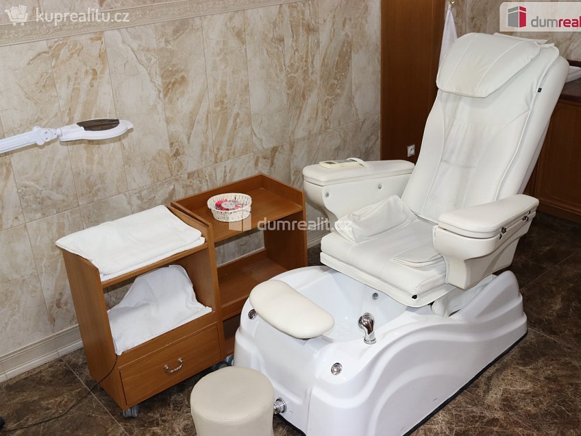 Pronájem  obchodních prostor 16 m^2 Bratislavská, Hustopeče 