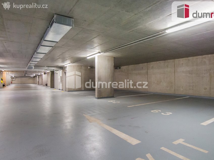 Pronájem bytu 1+kk 44 m^2 Bermanova, Praha-Čakovice 