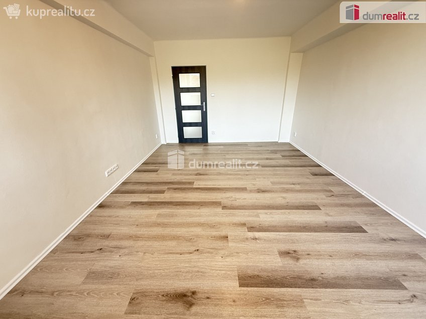 Prodej bytu 2+1 56 m^2 Školská, Sázava 