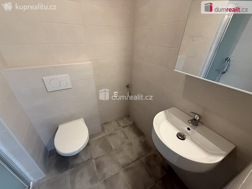 Prodej bytu 2+1 56 m^2 Školská, Sázava 