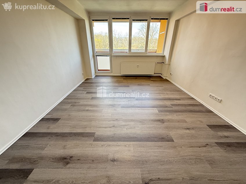 Prodej bytu 2+1 56 m^2 Školská, Sázava 