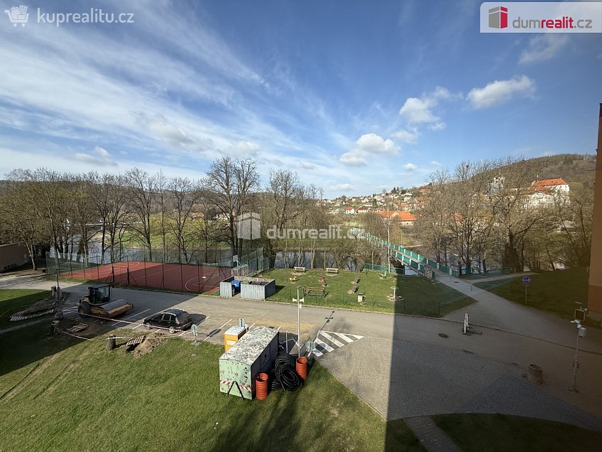 Prodej bytu 2+1 56 m^2 Školská, Sázava 