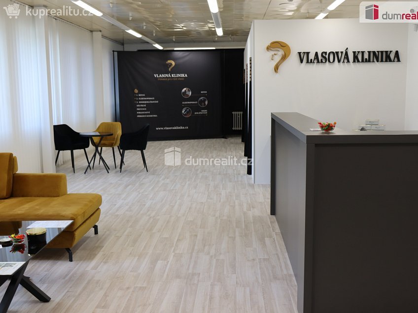 Pronájem  obchodních prostor 103 m^2 náměstí T. G. Masaryka, Břeclav 
