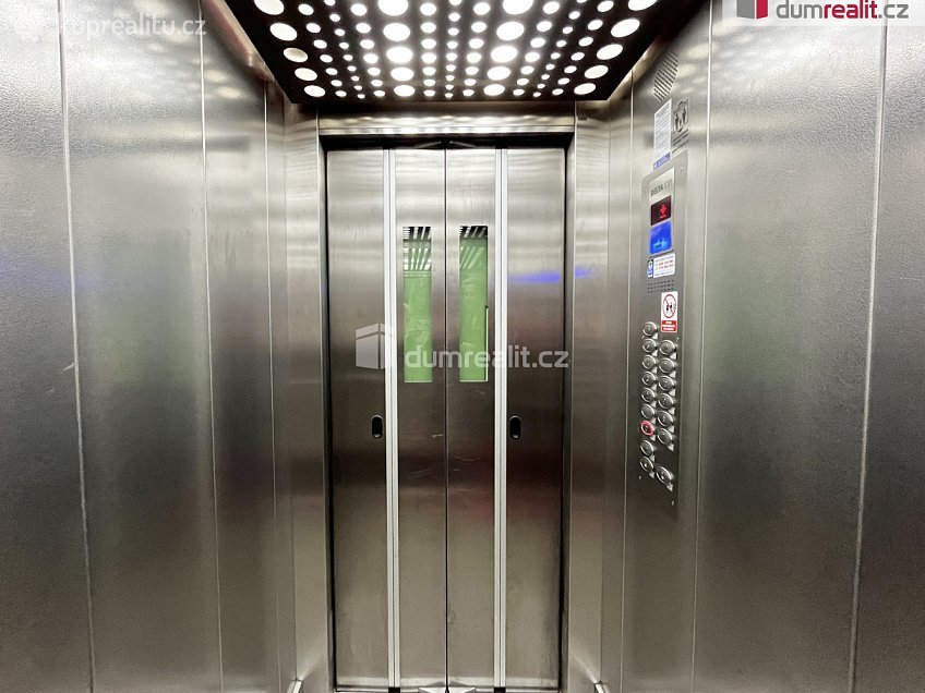 Pronájem bytu 1+1 42 m^2 Muchova, Ústí nad Labem 