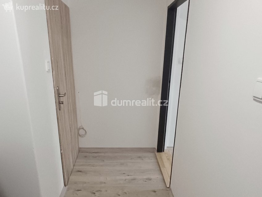 Pronájem bytu 2+1 49 m^2 Bezručova, Děčín 