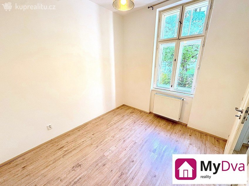 Pronájem bytu 2+kk 48 m^2 Lužická, Znojmo 