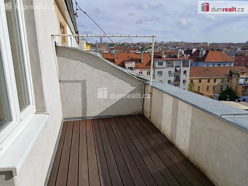 Pronájem bytu 2+kk 42 m^2 Novgorodská, Praha 10 