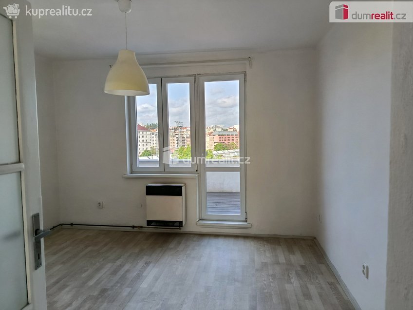 Pronájem bytu 2+kk 42 m^2 Novgorodská, Praha 10 