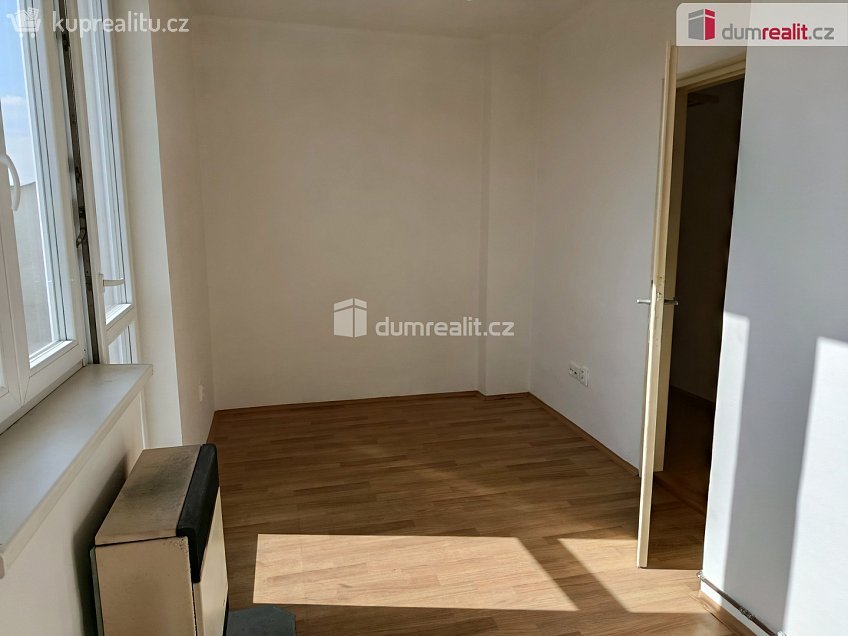 Pronájem bytu 2+kk 42 m^2 Novgorodská, Praha 10 