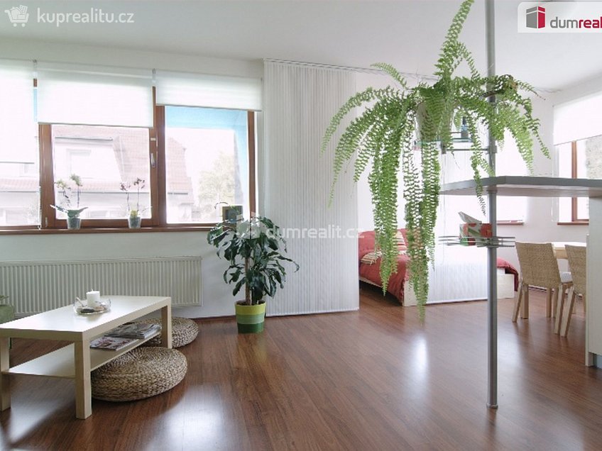 Pronájem bytu 1+kk 48 m^2 Hořínecká, Praha-Ďáblice 